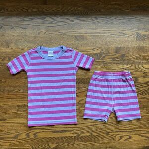 Hanna Andersson Kids Striped Short John Pajama Set in purple
